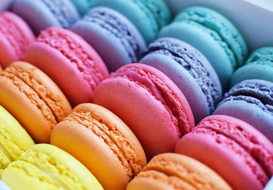 rainbow macarons