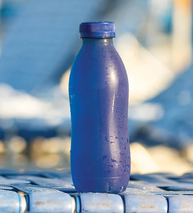 dark blue drink on towel